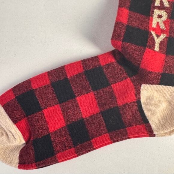 Maurices Holiday Season MERRY   Style Crew Socks Accessories   Sz OS  NWT - Picture 4 of 6